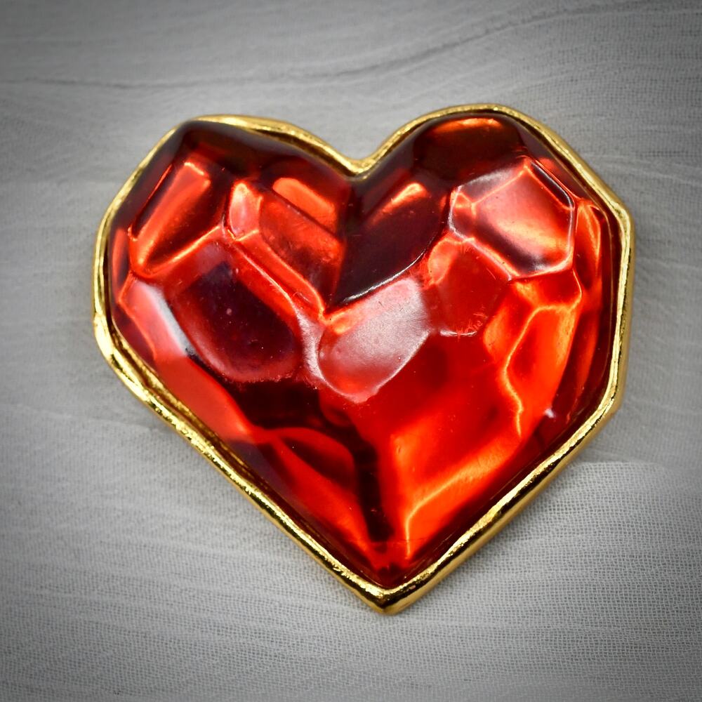 Sonia Rykiel Vint. Red Poured Lucite Heart Brooch/Pin Runway made in France 80s